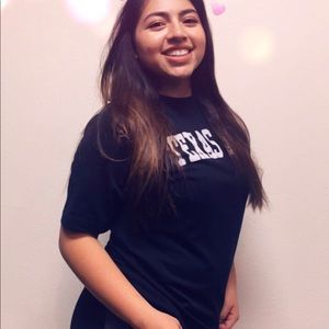 Meet your Posher, Chanel